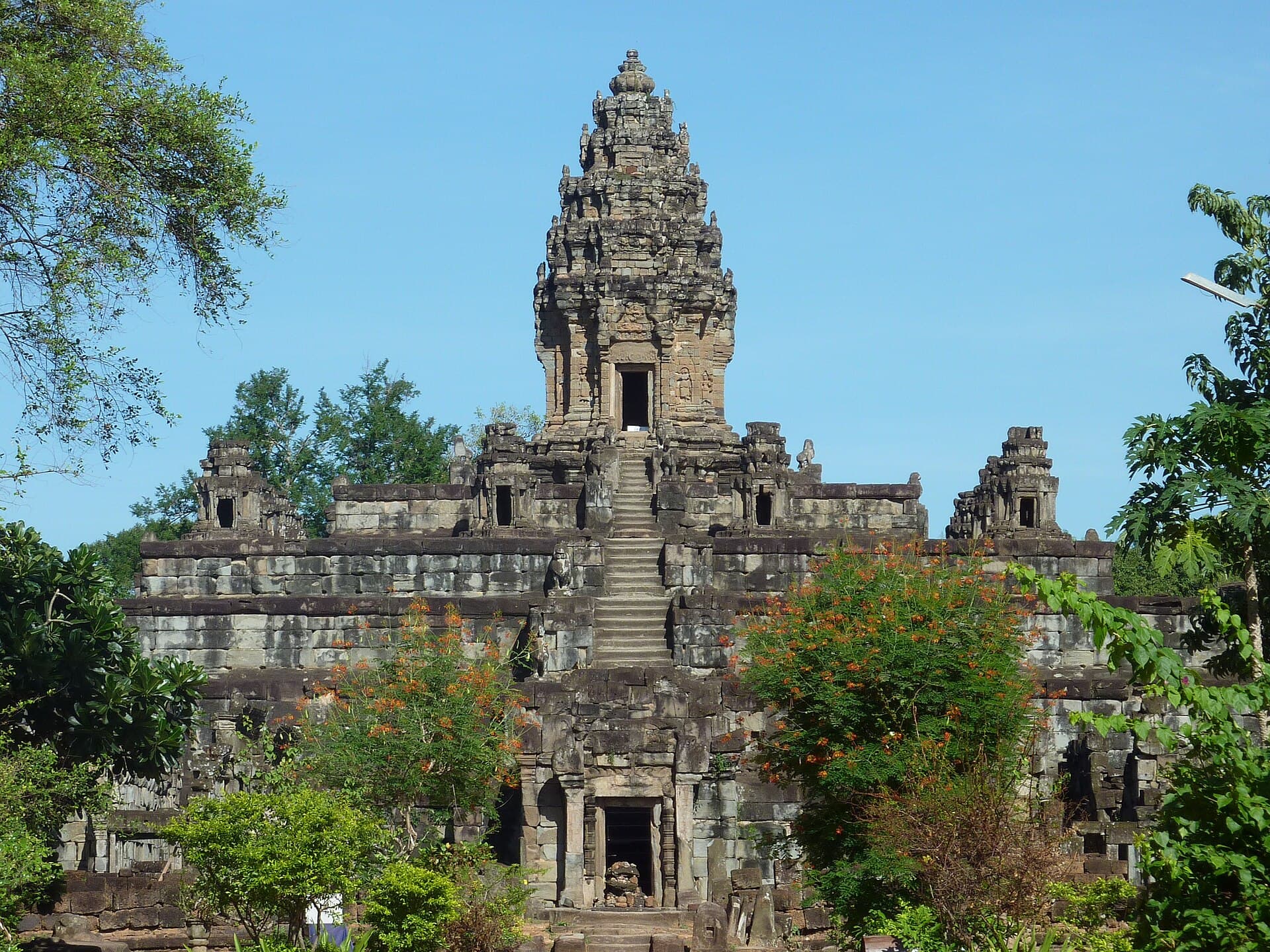Bakong (Roluos Group)
