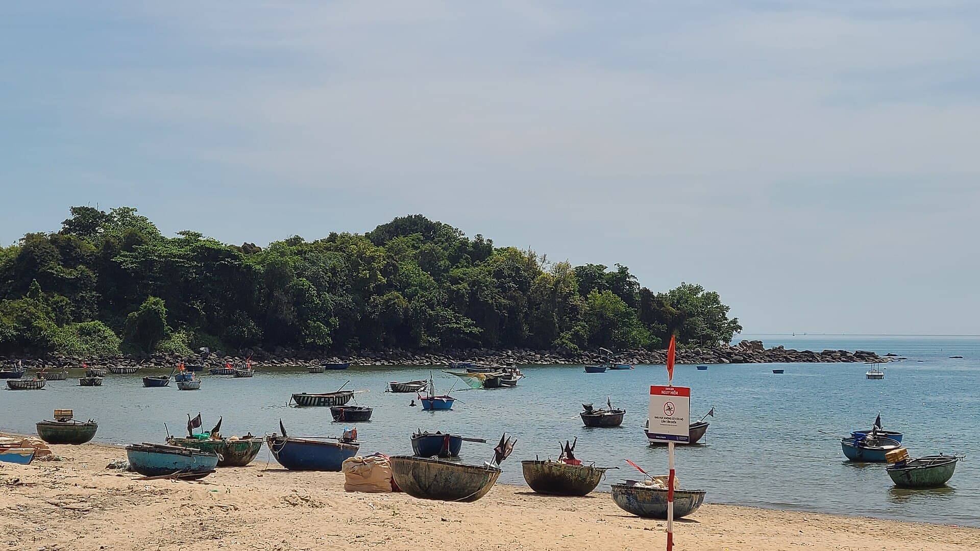 Nam O fishing village and reef