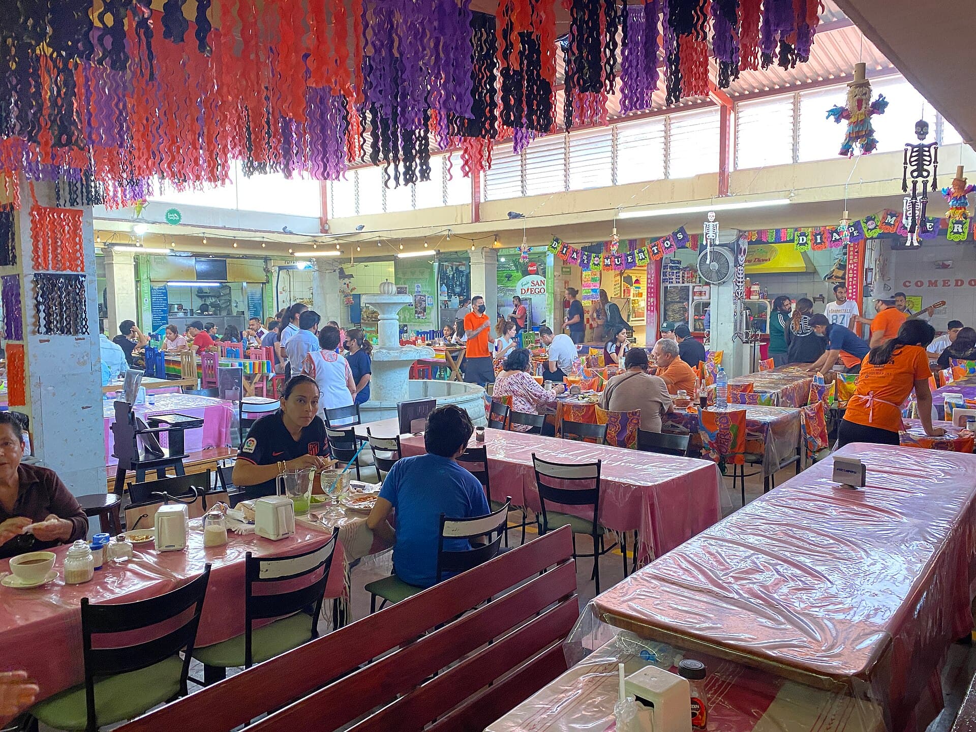 Mercado de la Merced (Fonda Florecita and Fonda Rosita)